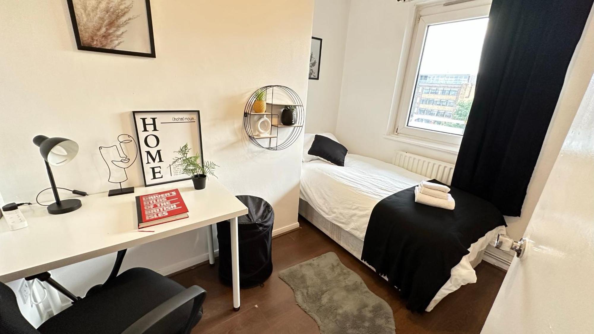 Appartamento Modern 3 Bedroom Flat In Camden Londra